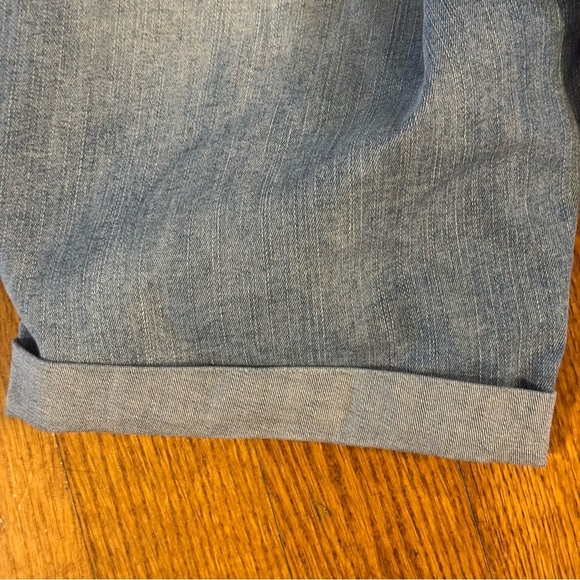 Time and Tru Blue Jean Shorts Women’s Size 2 - Picture 5 of 5